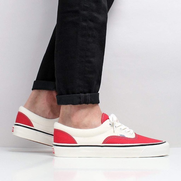 vans era red grey
